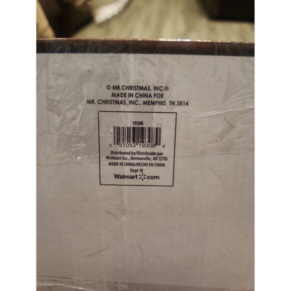 Vintage Mr. Christmas Nostalgic Christmas Tree, 16 inch tall LED lights - Picture 2 of 11